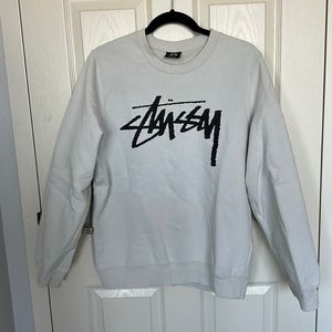 STUSSY women’s crew neck sweatshirt size L (fits like a medium)